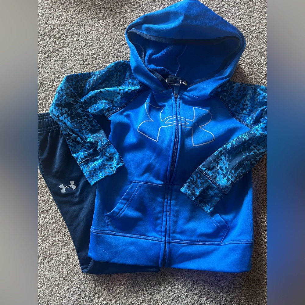 Boys Under Armour matching set/track suit